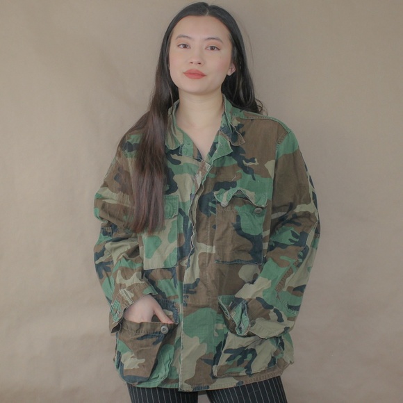 Vintage Jackets & Blazers - vtg 90s army green camo lightweight jacket